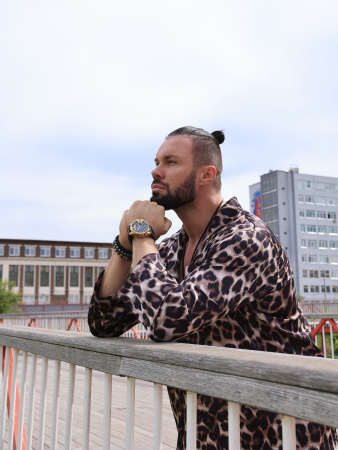 Пример успешной реализации услуги портретное фото на МестоФото.РФ — наш профессионал создаст для вас уникальные и запоминающиеся материалы