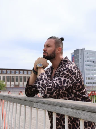 Пример успешной реализации услуги портретное фото на МестоФото.РФ — наш профессионал создаст для вас уникальные и запоминающиеся материалы