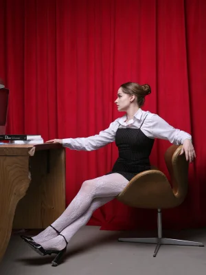 Пример качественной работы фотосессия «офисная сирена» от профессионального фотографа или видеографа на МестоФото.РФ — закажите услугу и получите впечатляющие результаты